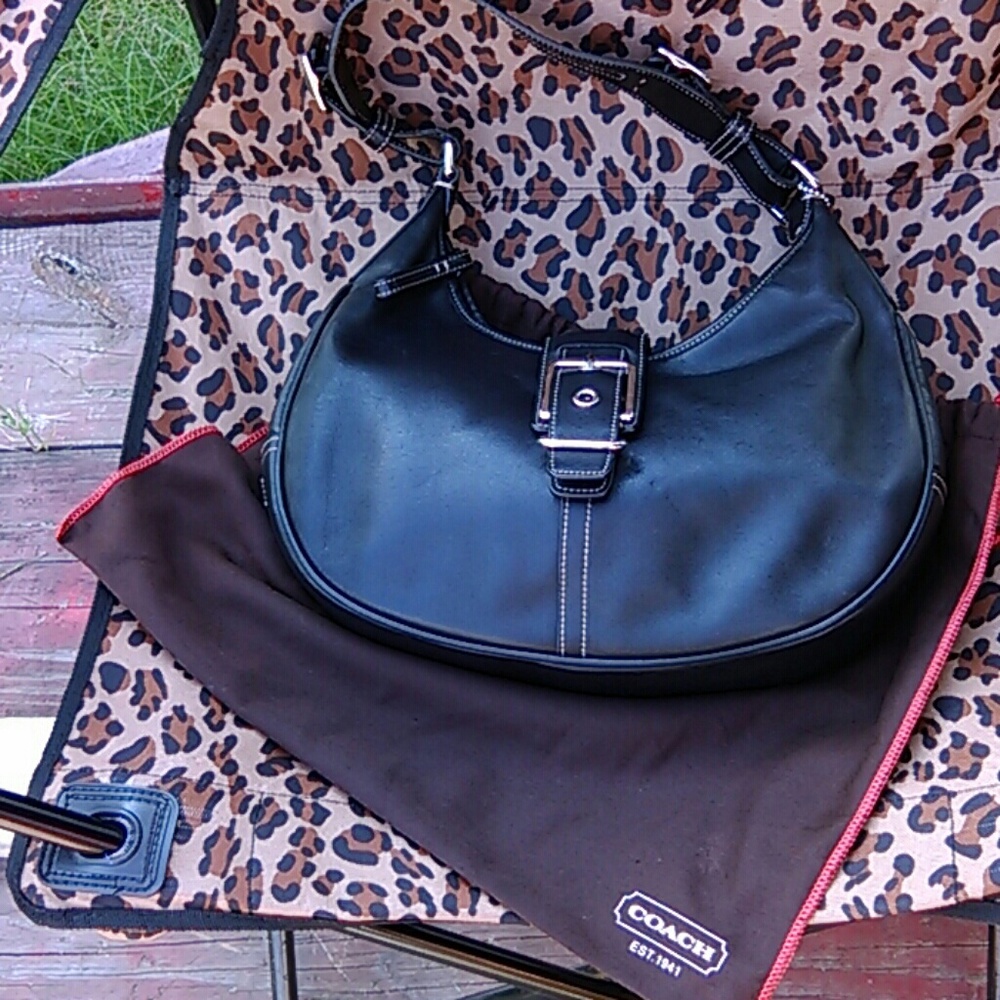 Coach authentic